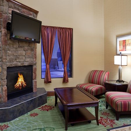 Holiday Inn Express Hotel & Suites Cleveland-Streetsboro By Ihg Exterior foto